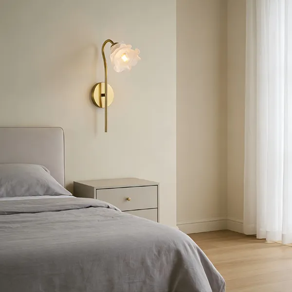 Come abbinare applique moderne a una camera da letto